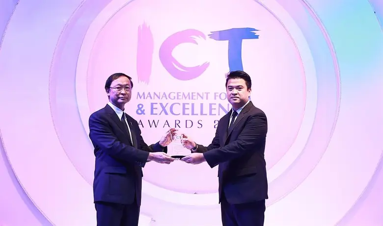 นายนพพร นุชนิยม ผู้อำนวยการฝ่ายอาวุโส ธนา...