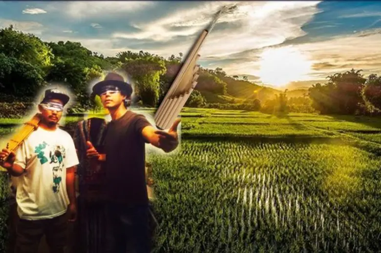 “Xer” ขับความเป็นลูกอีสานร่ายกลอนสุนทรภู่ ลง “คื่อเฮ็ดจังซั่น” ชี้สัจธรรมชีวิต!!!