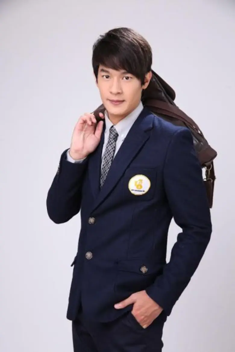 หนุ่มหล่อหน้าตี๋ นักทวงหนี้ 3 ม. สโกแกนใหม่ “เพื่อน – คณิน” ในละครแสนชุลมุน “ที่หนี้มีรัก”