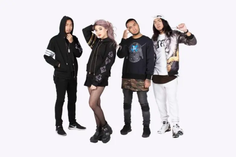 "บูม บูม แคช" Boom Boom Cash วงดนตรีอีดีเ...