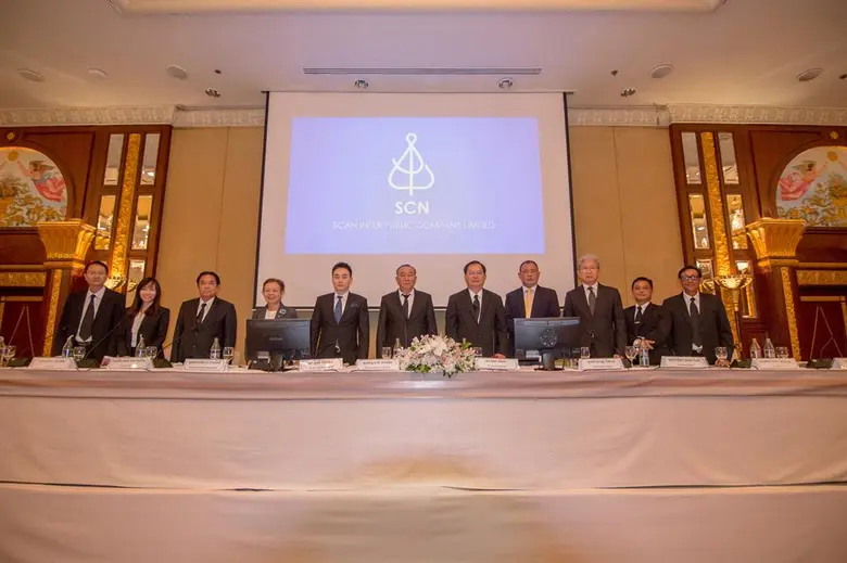 ดร.ทนง พิทยะ (ที่ 5 จากซ้าย) ประธานกรรมกา...