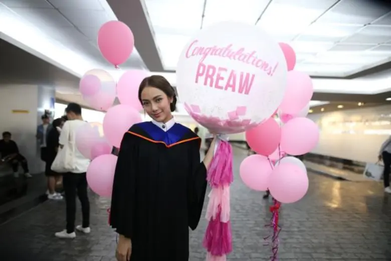 ทำงานไป เรียนไป เหนื่อยหนักแค่ไหนก็ไม่เคย...