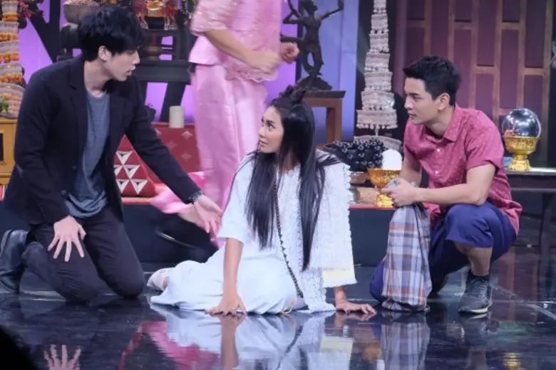 ทีวีไกด์: รายการ “4โพดำ การละคร” “เจษ” สิ้นลายนักฆ่า เจอแก๊ง “4โพดำ” สาดมุขใส่