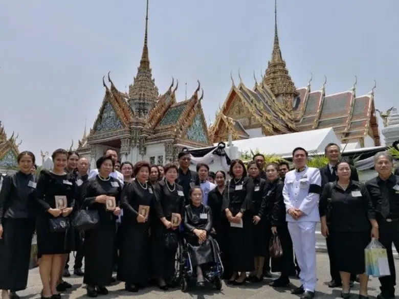 นายภูมินทร์ ปิยะวานิชย์ ประธานกรรมการ นาย...