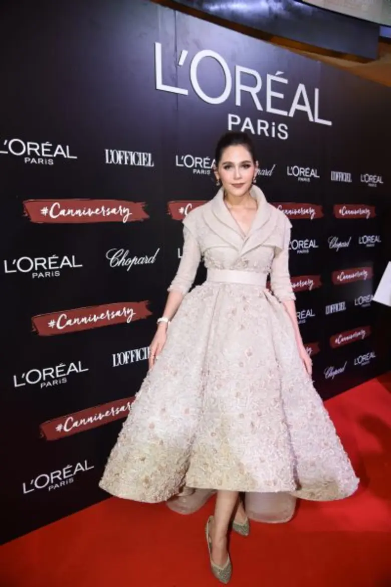 ส่องแฟชั่น โททัล ลุค สุดปังของ “ชมพู่-อารยา” อวดโฉมเป็นน้ำจิ้ม ก่อนเดินพรมแดงคานส์เป็นปีที่ 5