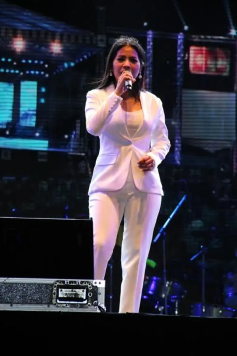 “ตั๊ก ศิริพร - แคนดี้ รากแก่น - ตู้ ดิเรก” แท็คทีมโชว์ความมันส์ พร้อมขึ้นคอนเสิร์ต “ตลาดนัดประชารัฐออมสิน ทั่วถิ่นไทย” ณ สนามกีฬามหาวิทยาลัยราชภัฏหมู่บ้านจอมบึง จ.ราชบุรี 28-29 เมษายนนี้