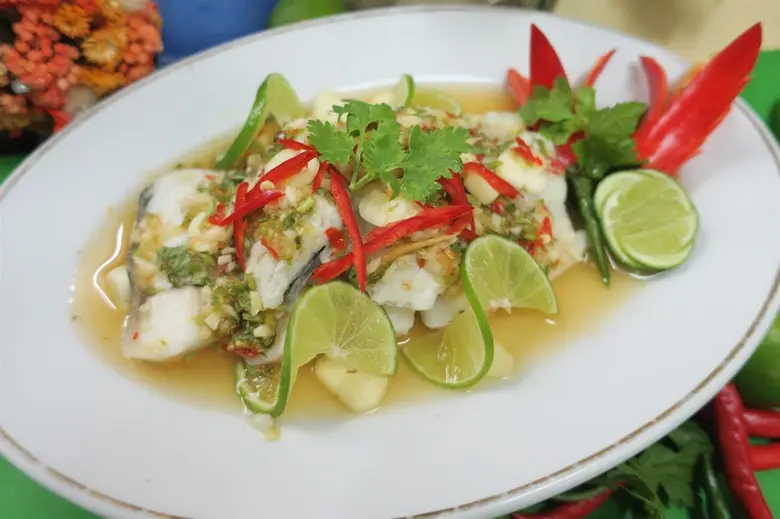 ห้องอาหารเรือนต้น ค๊อฟฟี่ช๊อป เสิร์ฟความอร่อย