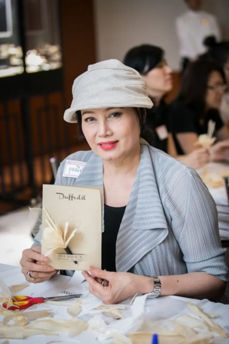 Bee Bijoux (บี บิจูซ์) โดย สุวลักษณ์-ชาญเ...