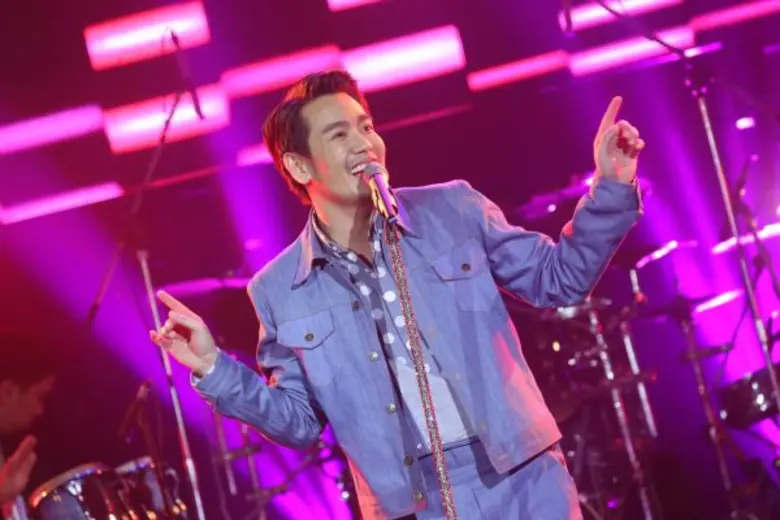 "FM ONE 103.5" ภายใต้คอนเซ็ปต์ "ความสุขรว...