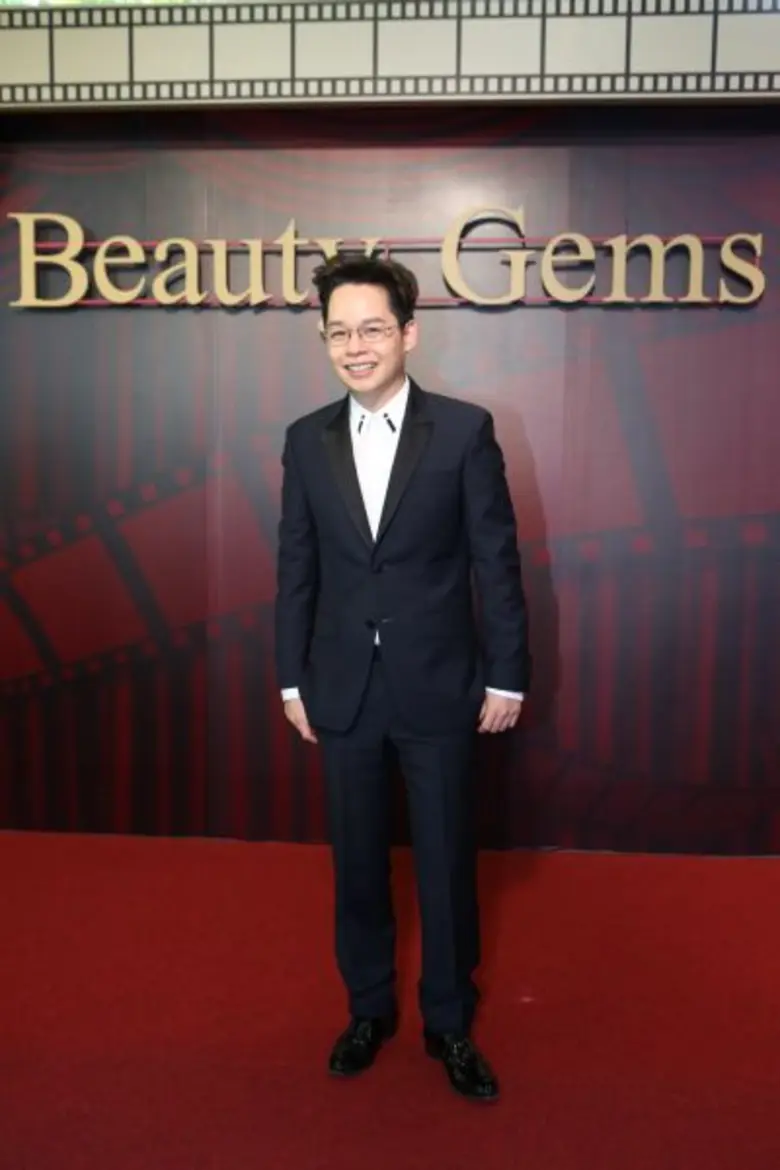 ไปชมมิวเซียมแสดงงานศิลปะมาทั่วโลก สุริยน ...