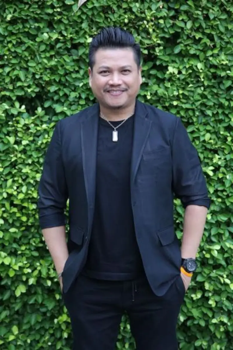 “พลพล” กับรักที่ผิดหวังในอดีต ติดตาม ใน “คลับฟรายเดย์โชว์”