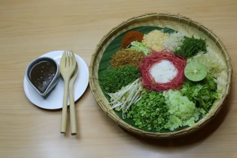 “ชมพู่ ธัณย์สิตา” สุดฟิน “อาหารปักษ์ใต้” “ไก่ สมพล” ยกนิ้ว ร้าน “บ้านไอซ์” อร่อยขั้นเทพ