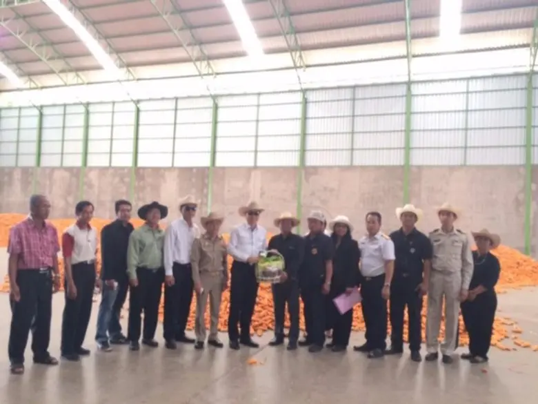ผู้ตรวจราชการกระทรวงเกษตรและสหกรณ์ตรวจเยี่ยมการรวบรวมผลผลิตทางการเกษตร ตาก