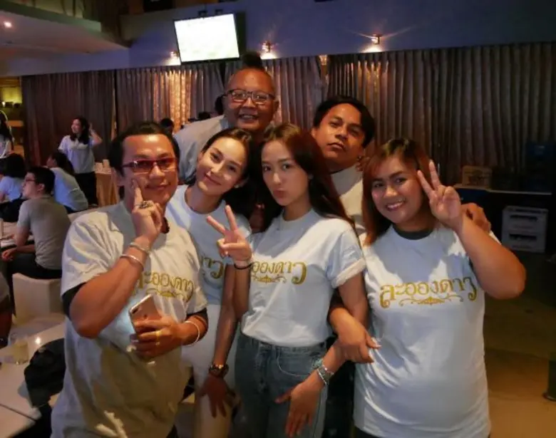 สนุกสุดเหวี่ยง!!! "อ๋อม&นาว" ปล่อยทีเด็ด งานเลี้ยงปิดกล้อง 'ละอองดาว’