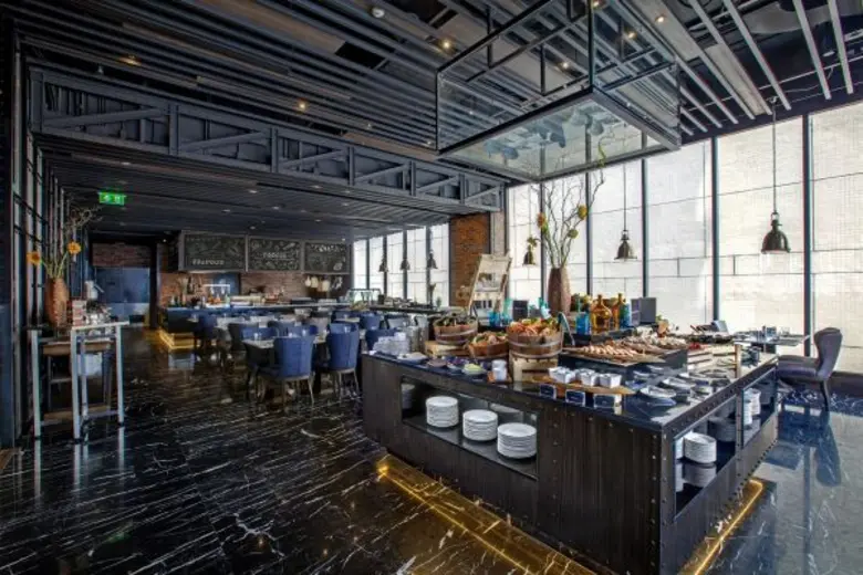 โรงแรมคอมพาส สกายวิว สุขุมวิท 24 เปิดตัวห...