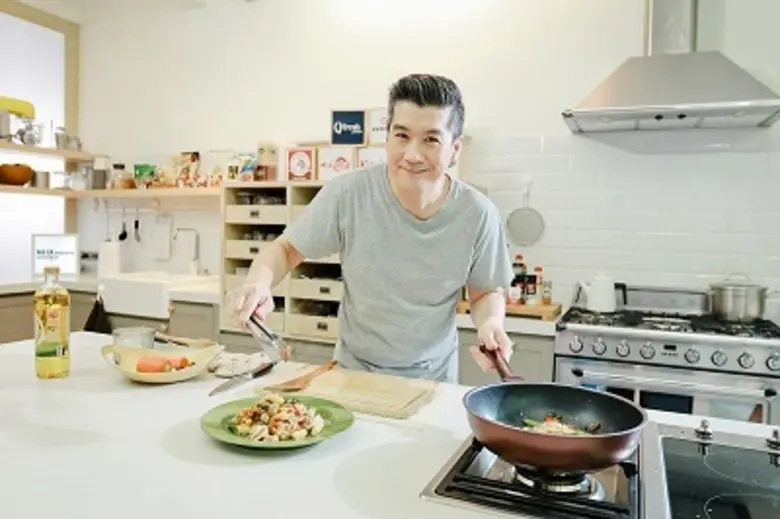 คิดค้นเมนูแปลกใหม่หลากหลายมาฝากกันเป็นประ...