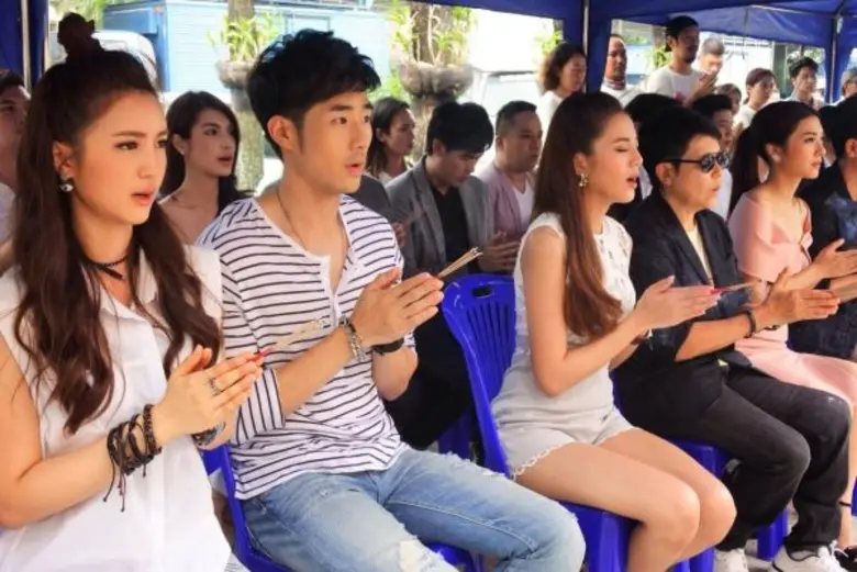 “พี่ปิ่น-ณัฏฐนันท์ ฉวีวงษ์” หวังโกยเรตติ้ง จับคู่จิ้น “โป๊บ-มิว” ลงละครคอเมดี้เบาสมอง “พ่อยุ่งลุงไม่ว่าง”