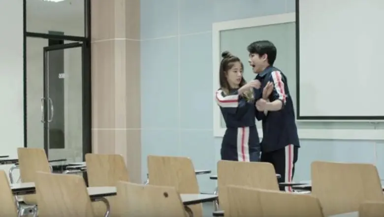 “วิคเตอร์” จัดฉากแกล้ง “ฝน” พลาดท่าเสียกอด!!!