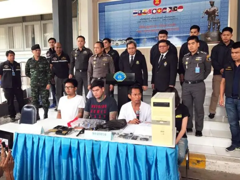 พลตรี ฉลองรัฐ นาคอาทิตย์ ผู้อำนวยการสำนัก...