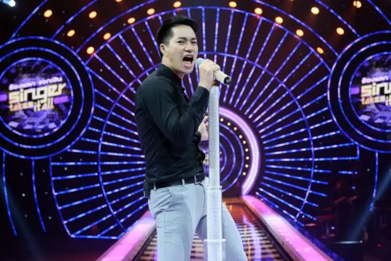 รายการ "ร้องแลก แจกเงิน Singer Takes It A...