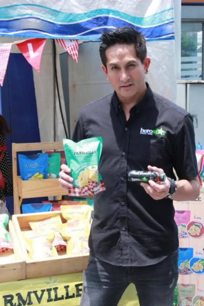 จัดเต็มท้าลมร้อนกับตลาดนัดดารา วิก 3 พระราม 4 ประจำเดือน พฤษภาคม 2560