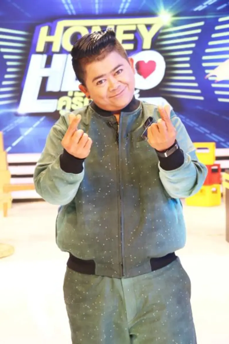 เป็นอีกหนึ่งตลกที่คร่ำหวอดในวงการมานานกับ...