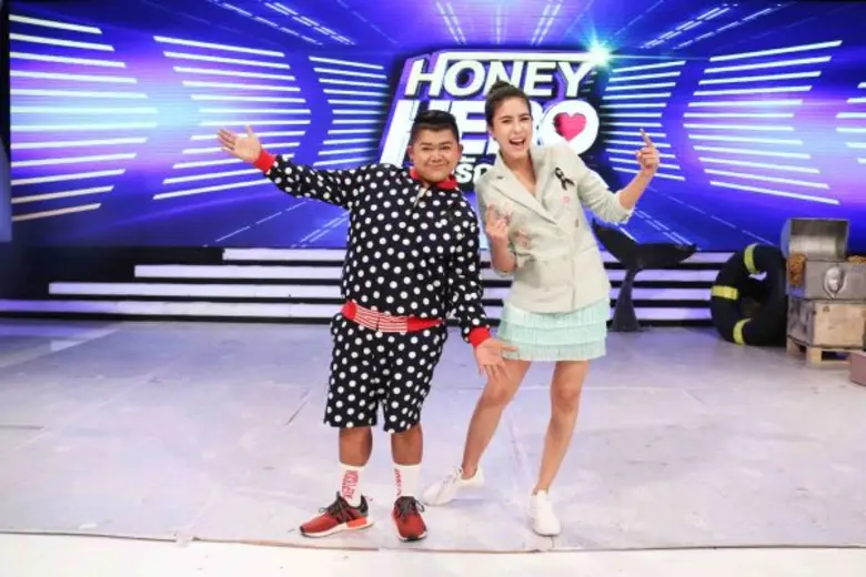 โก๊ะตี๋ แฮปปี้ประกบคู่ จุ๋ย วรัทยา  ขึ้นแท่นพิธีกร “Honey Hero คู่รักนักสู้”
