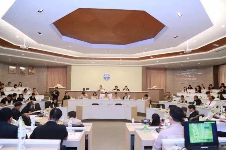 นางสาวชุติมา บุณยประภัศร รัฐมนตรีช่วยว่าก...