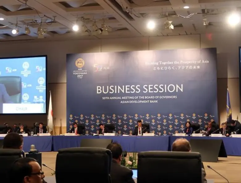 นายอภิศักดิ์ ตันติวรวงศ์ รัฐมนตรีว่าการกร...