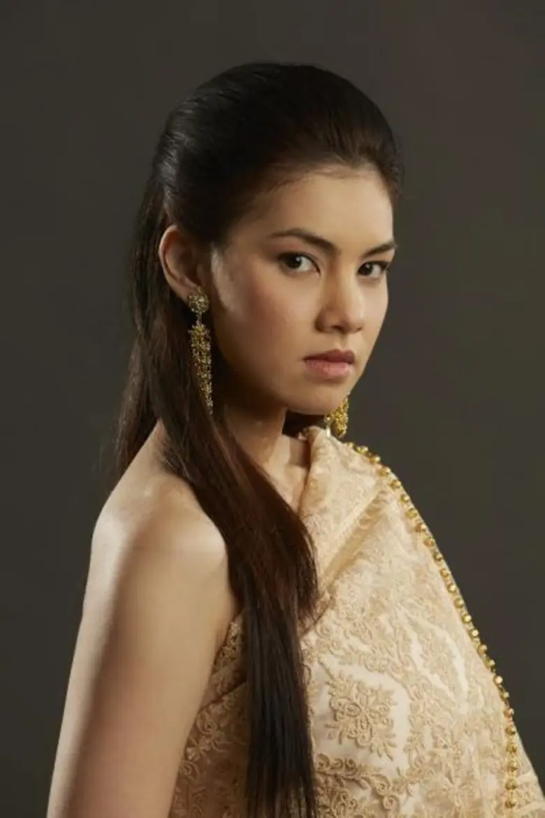 รายการ โต๊ะข่าวบันเทิง : เวลา 09.45 น. พบ...