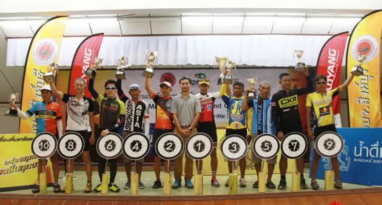 สุรเชษฐ์ สิงห์จุ้ย คว้าแชมป์ “อบจ. สิงห์บุรี - สิงห์ เมาเท่นไบค์ ไทยแลนด์ โอเพ่น 2017” รุ่นอายุ 35-39 ปีชาย ณ สนามอุทยานแม่ลามหาราชานุสรณ์