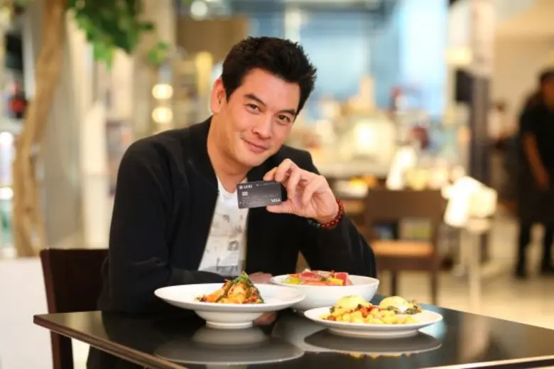 ร้านอาหารกึ่งคาเฟ่ที่อบอวนไปด้วยกลิ่นอายค...