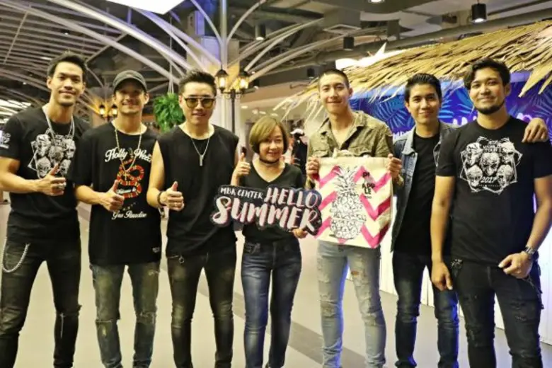 เอ็ม บี เค เซ็นเตอร์ ศูนย์การค้าในเครือ เ...