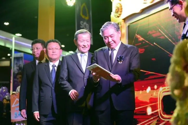 นายอภิศักดิ์ ตันติวรวงศ์ รัฐมนตรีว่าการกระทรวงการคล...