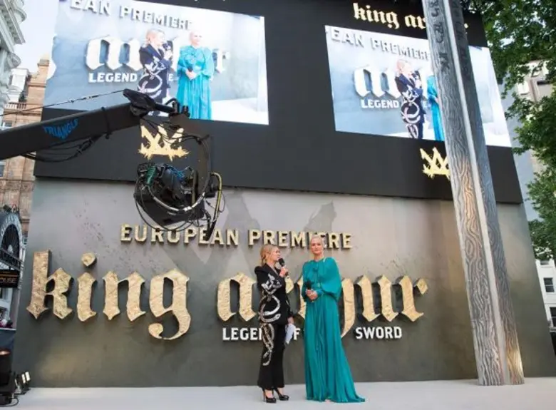 King Arthur: Legend of the Sword - London Premiere ยิ่งใหญ่สมการรอคอย กาย ริชชี่ นำทีมนักแสดงเดินพรมแดงอย่างคับคั่ง
