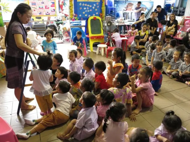 “บ้านนกขมิ้น” บ้านหลังเล็กของเด็กเร่ร่อน ใน หนองโพ…The HERO