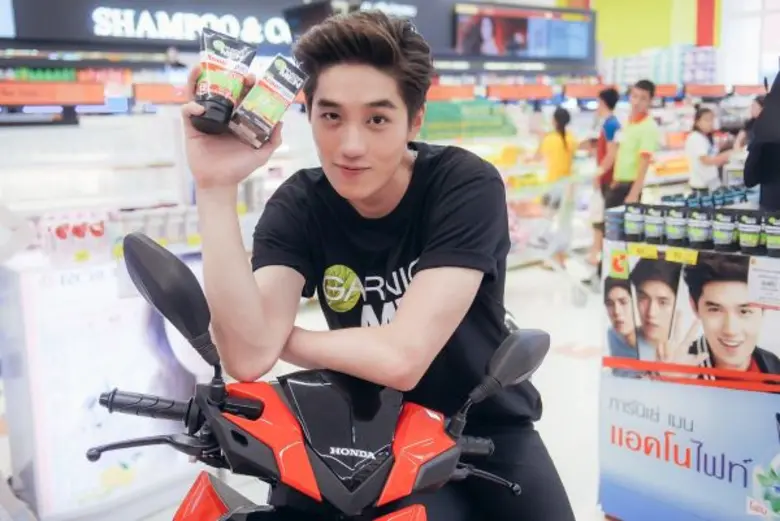 เคล็ดลับหล่อใส! จาก ต่อ-ธนภพ พรีเซ็นเตอร์ 'การ์นิเย่ เมน’