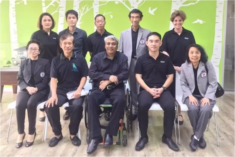 ดร.ดลพิวัฒน์ ปรีดาวิภาต ประธานกรรมการ , น...