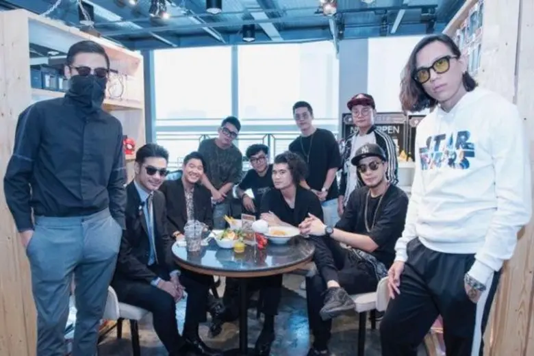 ครั้งแรก!! เทศกาลดนตรีที่ยิ่งใหญ่ที่สุดกลางสยาม “CHANG MUSIC CONNECTION PRESENTS URBAN MUSIC FESTIVAL” พลิกประวัติศาสตร์ สร้างปรากฏการณ์ ขนทัพศิลปินทุกค่าย เดินร้องยืนเต้นเฟสติวัลติดแอร์สุดชิคกลางสยามฝั่งเย็น