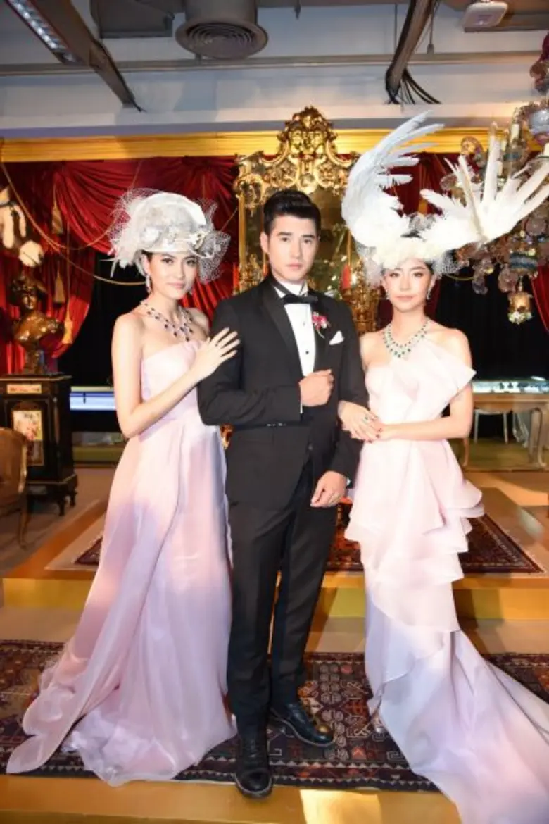 ประกายเพชร!! 50 ล้าน เข้าตา 'มาริโอ้-มาร์กี้-เต้ย’ ในงาน “บิวตี้ เจมส์ จิวเวลรี่ เฟสทีฟ 2017”