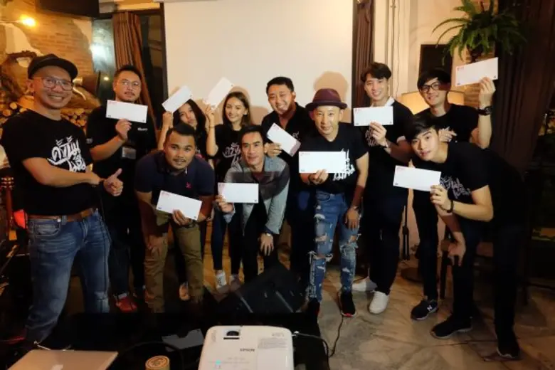 ปิดกล้อง “ครั้งนั้นไม่ลืม” สุดฮา!! คุ้ยภาพหลุดเซอร์ไพรส์นักแสดงกลางงาน