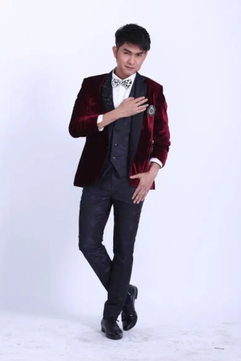 นักร้องลูกทุ่ง นักแสดง และ พระเอกลิเก ล่า...