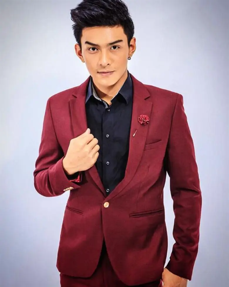 ออมสินยกทัพจัดเต็มความสุขกับงาน "ตลาดนัดป...