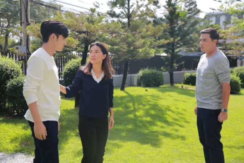 สงครามพ่อเลี้ยง-ลูกเลี้ยง บังเกิด!! 'แจ๊บ’ โมโหเดือด!! ต่อย 'เก้า’ ไม่ยั้งมือ!!