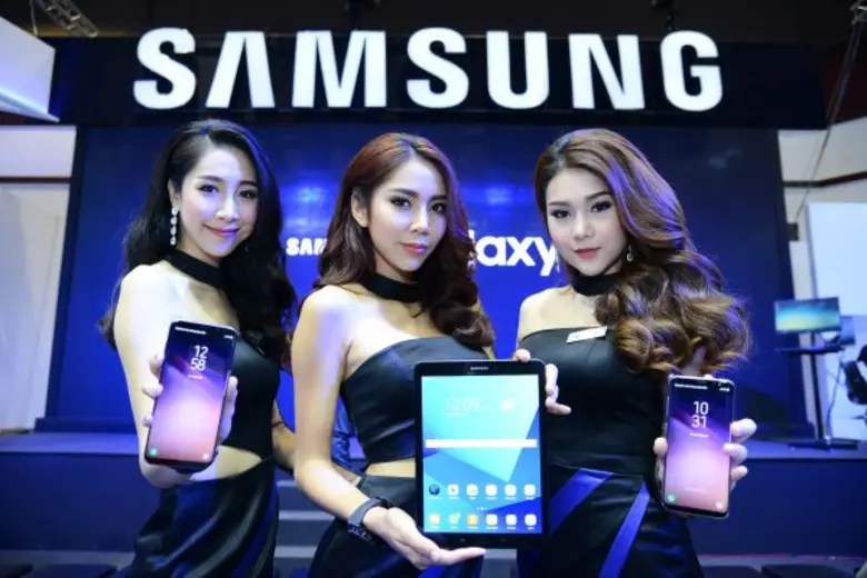 ซัมซุง ต่อยอดความสำเร็จซัมซุง กาแลคซี่ เอส 8 ส่งสมาร์ทโฟนเรือธง สู้ศึกงานไทยแลนด์ โมบายล์ เอ็กซ์โป 2017 พร้อมเปิดตัว “ซัมซุง กาแลคซี่ แท็บ เอส 3” ครั้งแรก