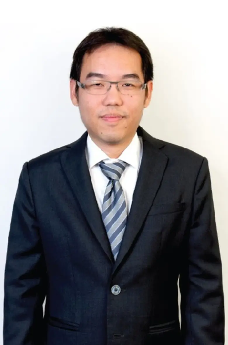 นายโกสินทร์ เจือศิริภักดี ผู้อำนวยการอาวุ...