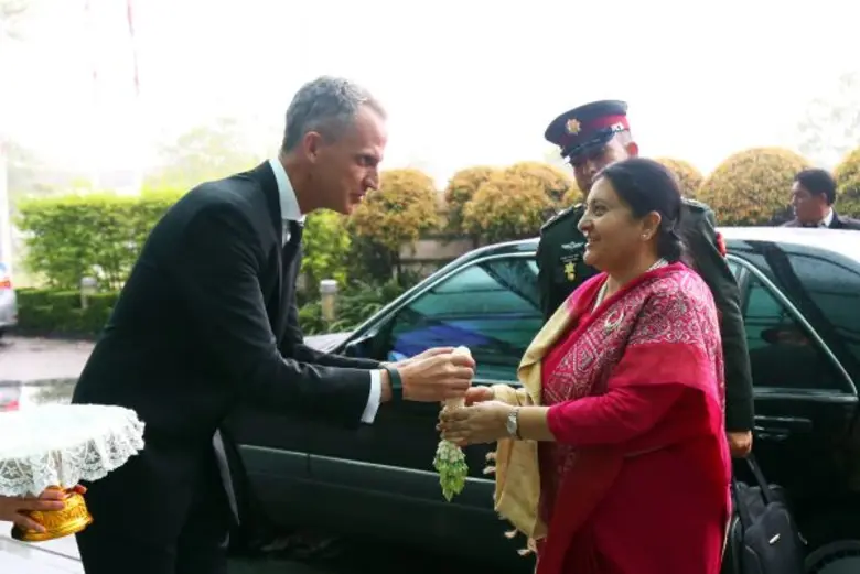 เมื่อเร็วๆนี้ เจอราลด์ ฮูกาดี้ (ซ้าย) ผู้...