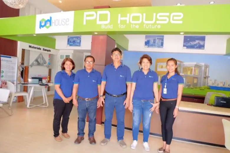 นายสิทธิพร สุวรรณสุต ประธานเจ้าหน้าที่บริ...