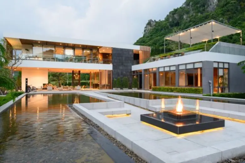 เหล่านักเดินทางทั้งก๊วนเพื่อนสุดฮิปหรือคร...