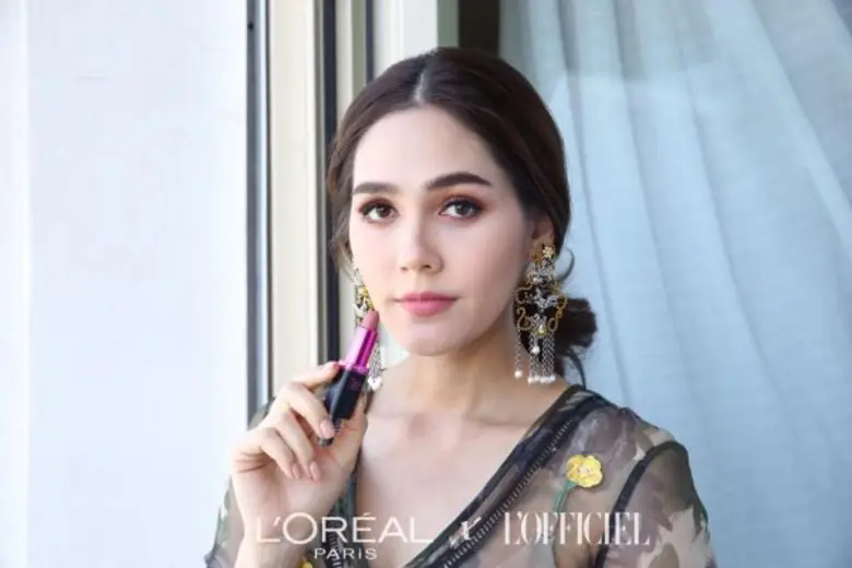 แฟนๆ ที่คอยตามติดชมความปัง! ซุป'ตาร์ ชมพู...